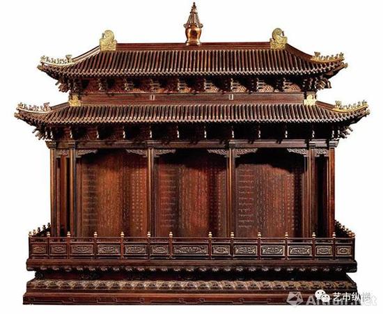 清乾隆 御制紫檀重檐庑殿顶三间式大佛龛 北京保利十二周年秋季拍卖会