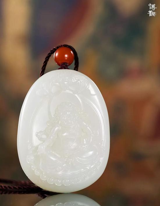 和田玉籽料黄财神把件 7.3x5.4x2.1cm 136g 款:永昌