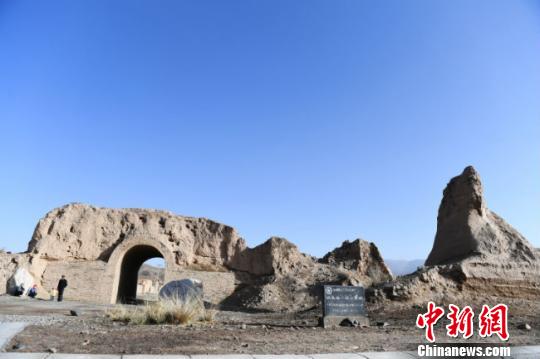 图为甘肃山丹县境内明长城峡口古城。 杨艳敏 摄