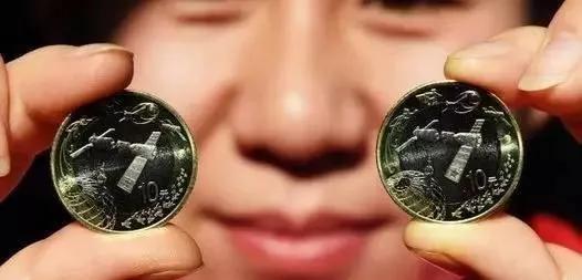不仅纪念币涨得厉害,这一年还诞生了几个大家耳熟能详的系列。