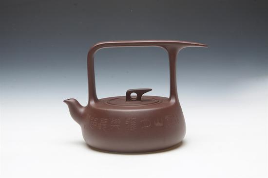 艺术家吴建平作品 雨露天星壶 泥料:底槽清 年代:2014 容量:400CC