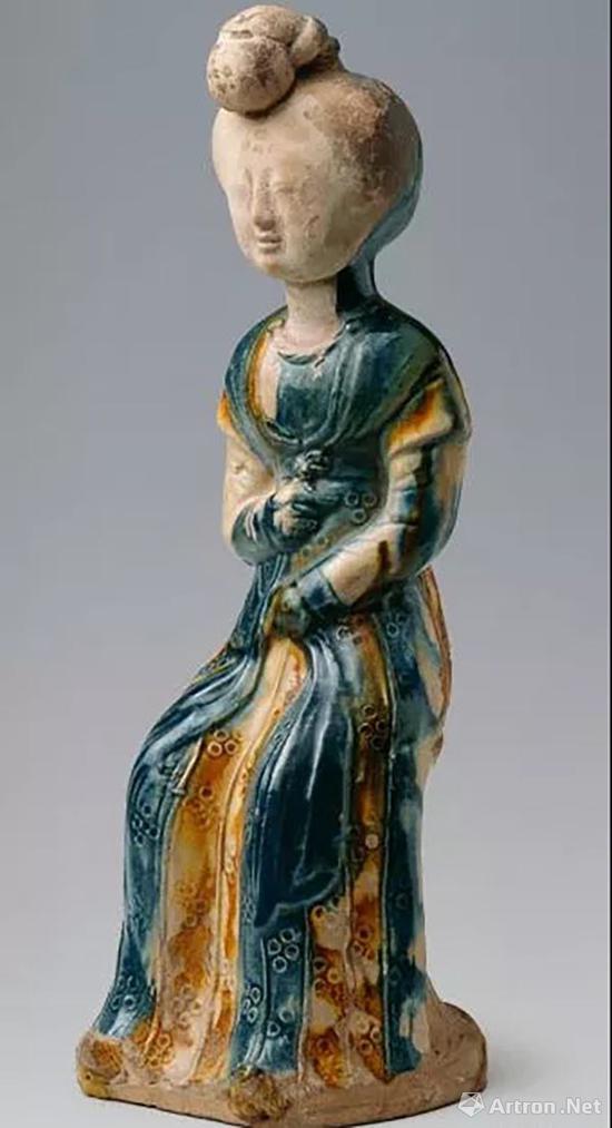 三彩釉陶女坐俑,中国国家博物馆藏