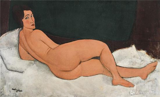 意大利画家亚美迪欧·莫迪瑞安尼(1884~1920)1917年作《向左侧卧的裸女》油画(2018年纽约苏富比1.57亿美元成交)