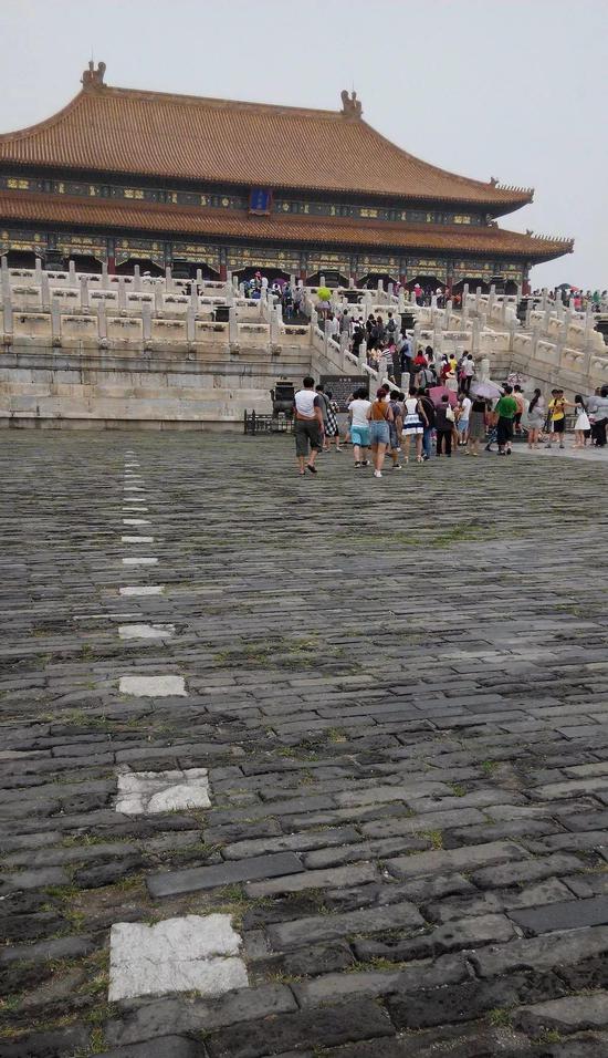 太和殿广场上的石线