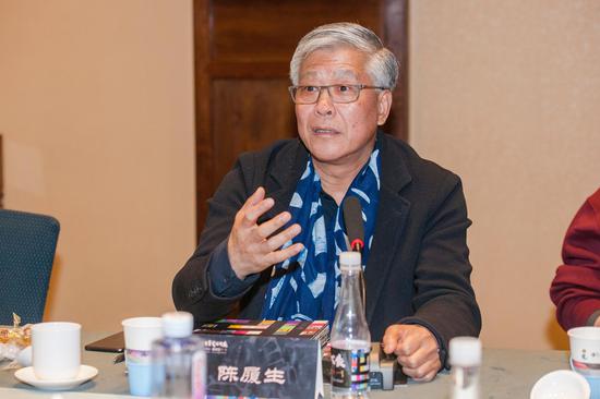 中国国家博物馆研究员陈履生在”韩美林生肖艺术大展“学术研讨会上发表讲话