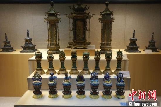 洛阳博物馆藏、原藏北京故宫慈宁宫大佛堂的各类宫廷佛教法物,工艺十分精湛。