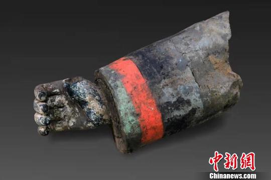 图为秦俑上的彩绘。(资料图) 张远 摄